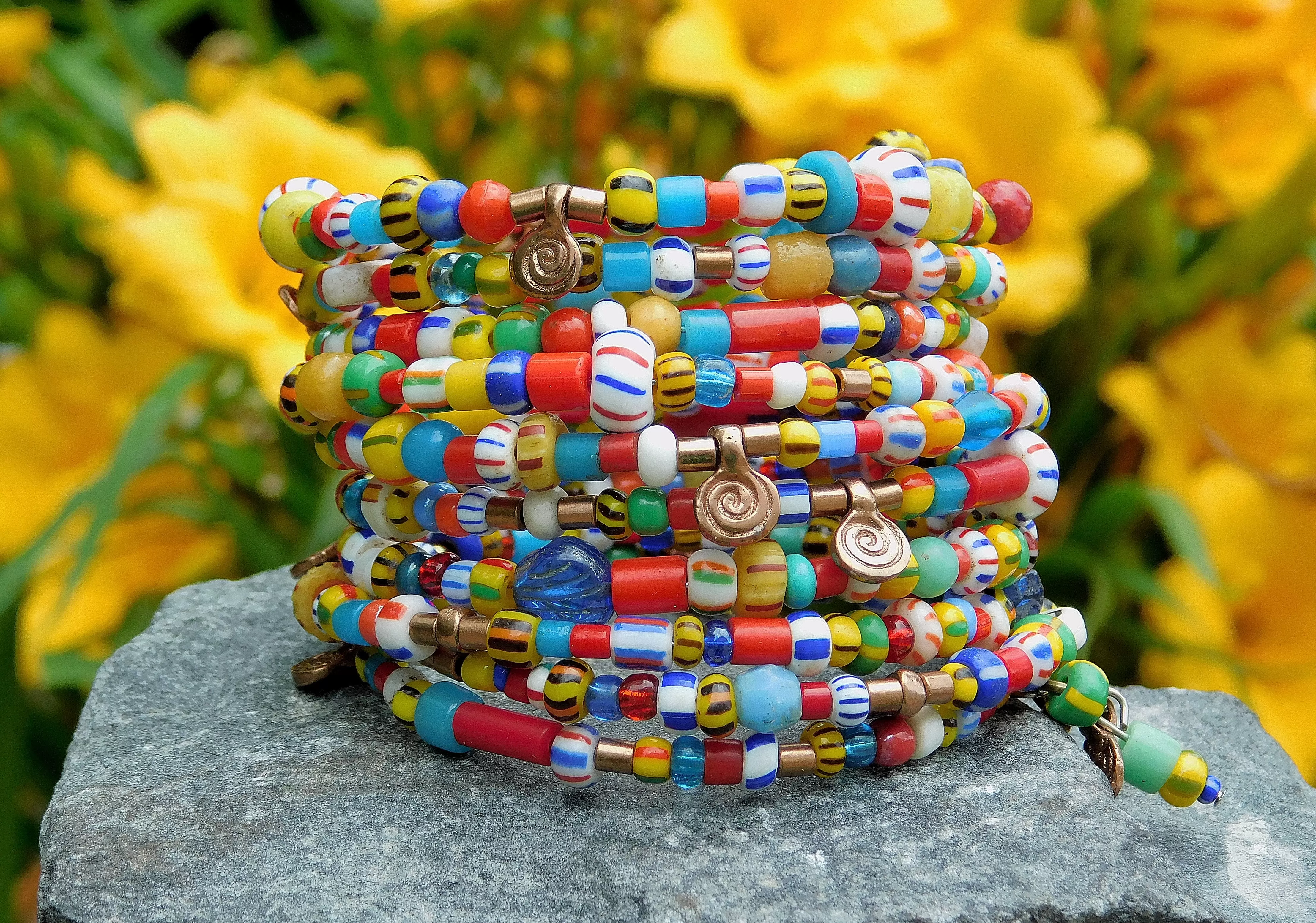 African Christmas Beads Bangle with Mini Baule Charms