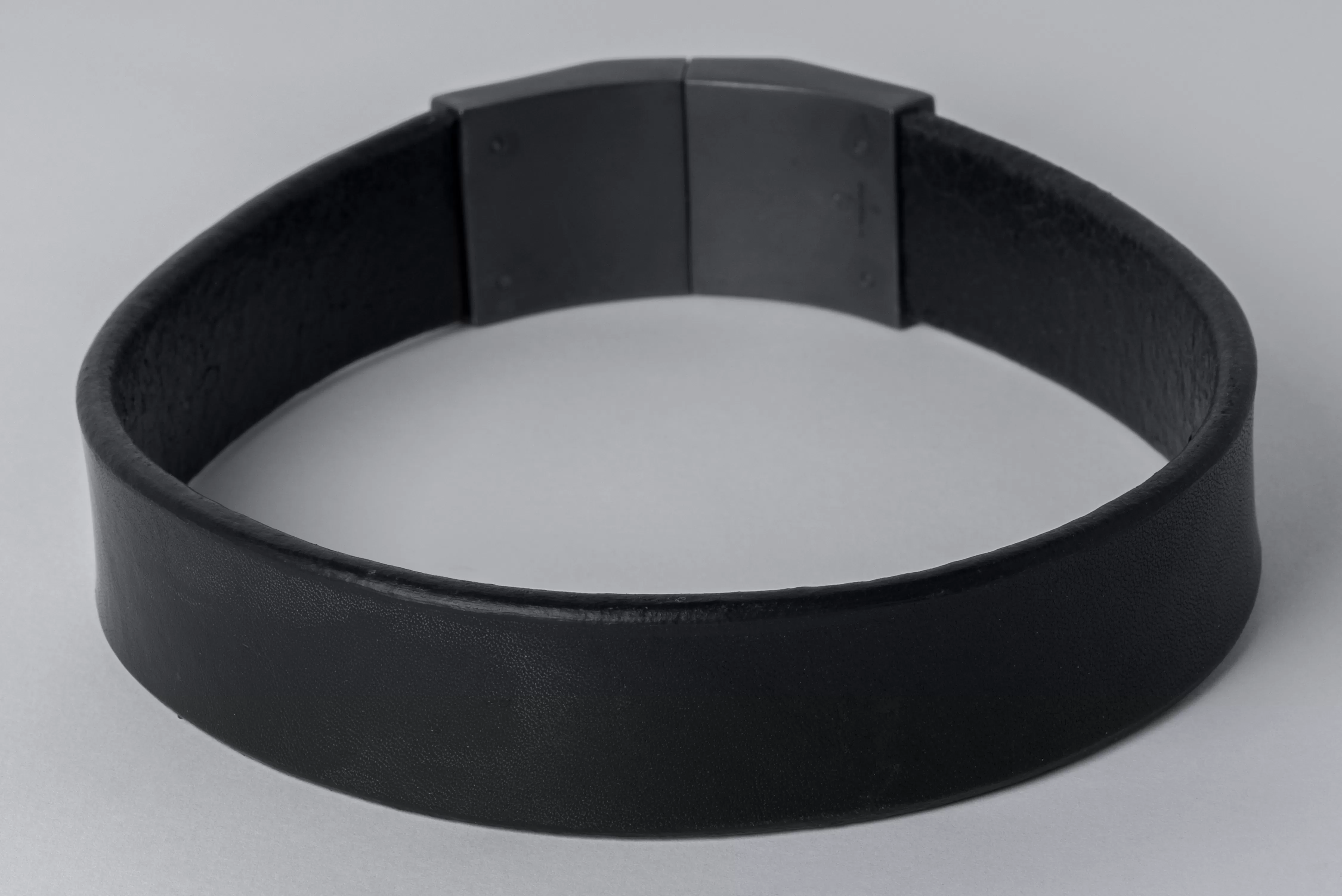 Box Lock Choker (Narrow, BLK KA)