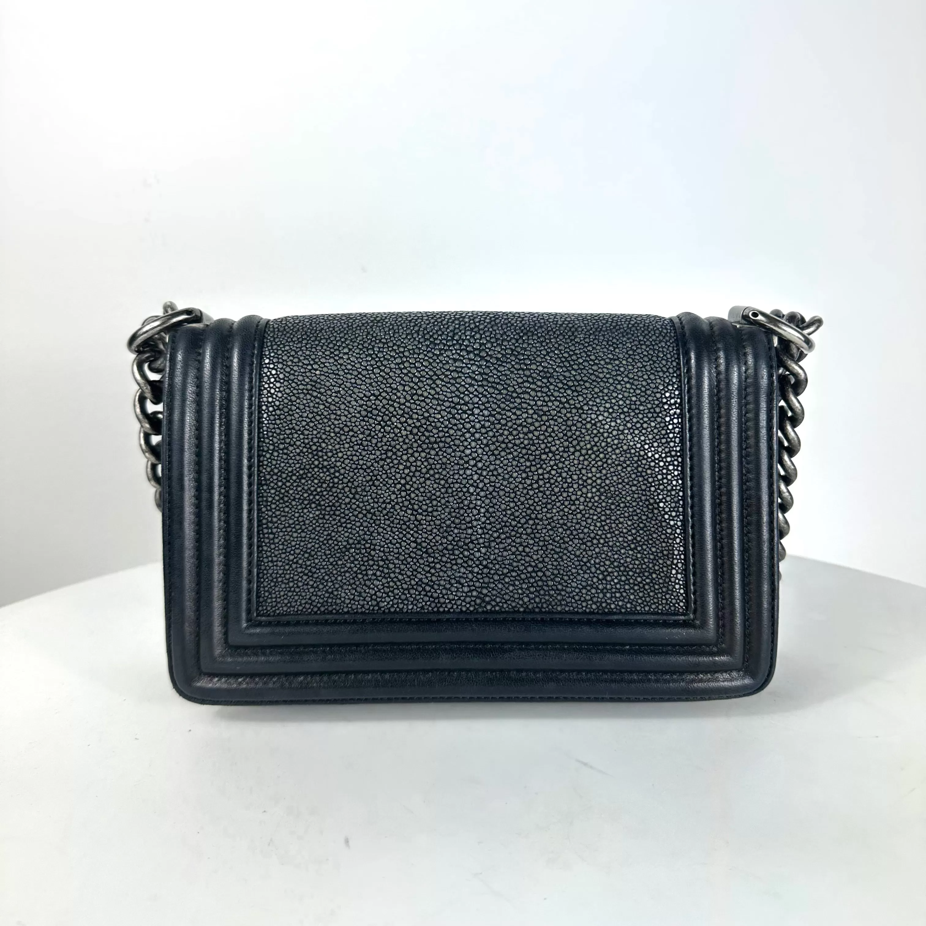 CHANEL - Bag stingray small boy flap black