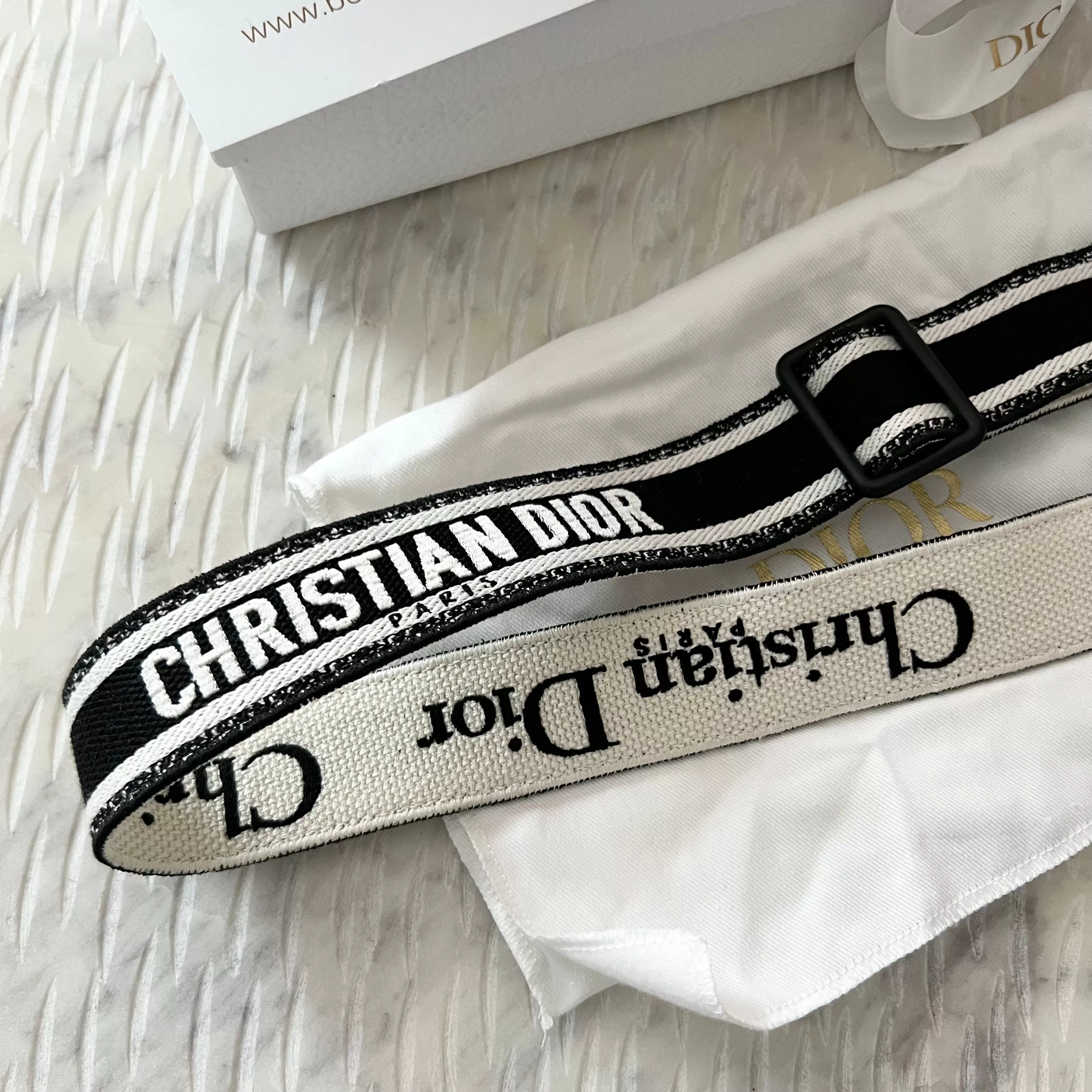 Christian Dior ADJUSTABLE SHOULDER STRAP WITH RING