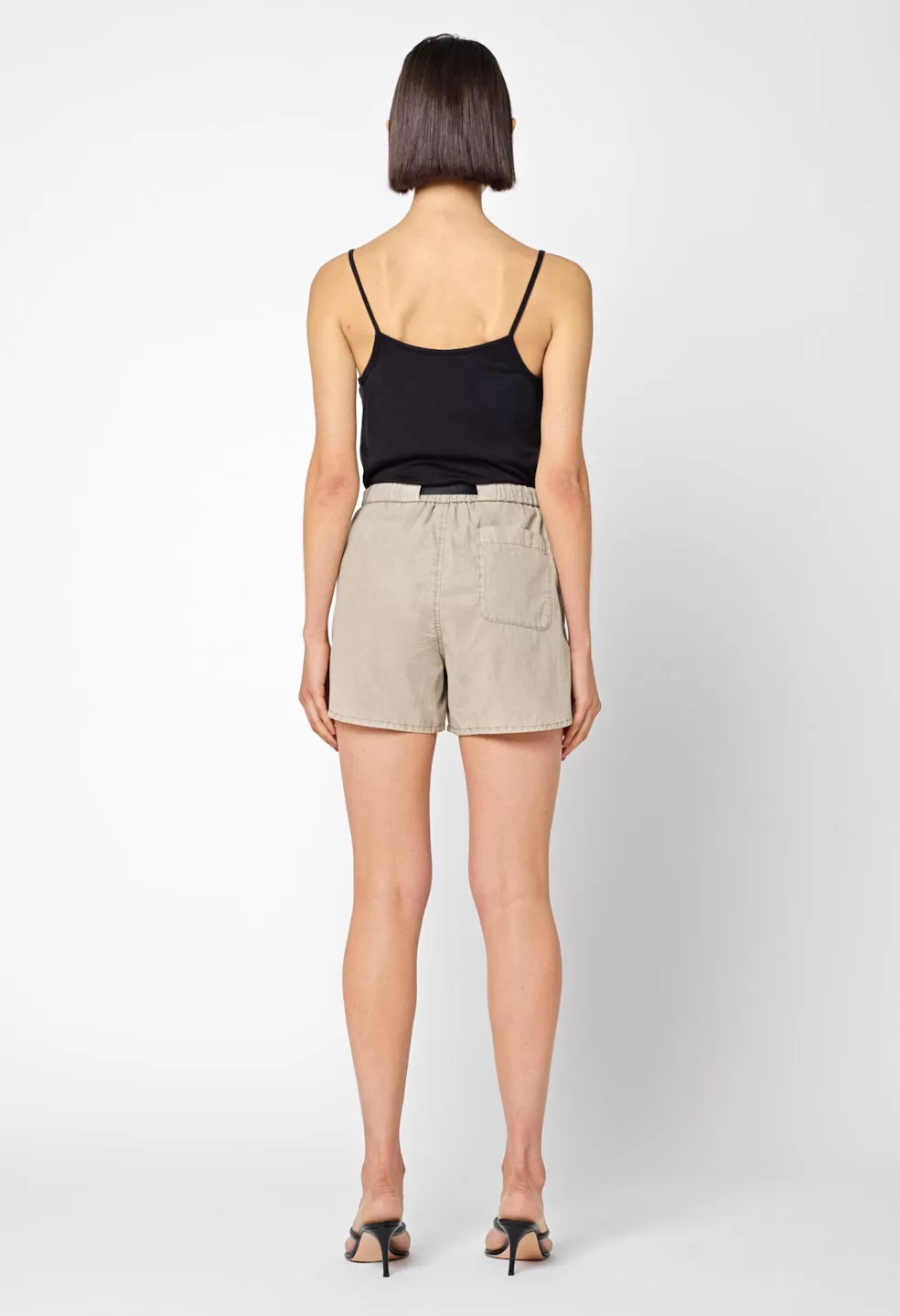 Cotton Summit Shorts / Light Oak