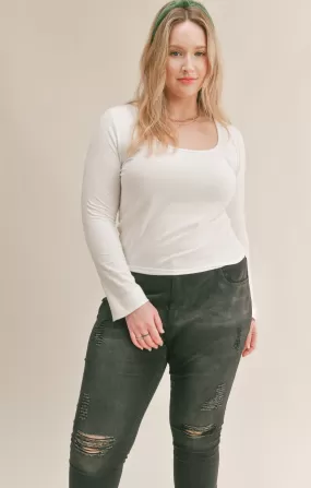 Curvy Top of Class Scoop Neck Top