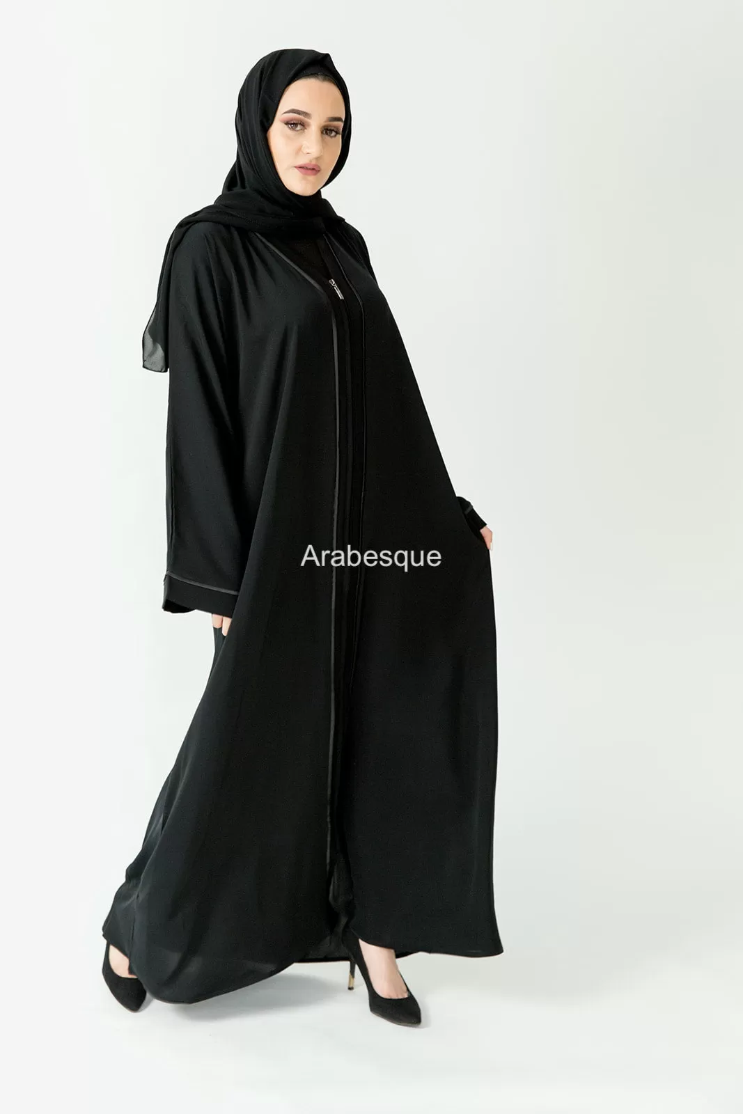 Grey Border Zip Abaya