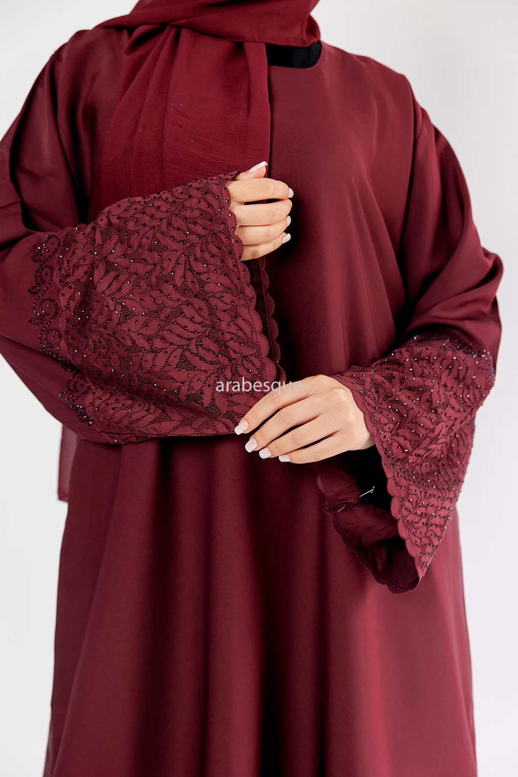 Hanifa Maroon Abaya