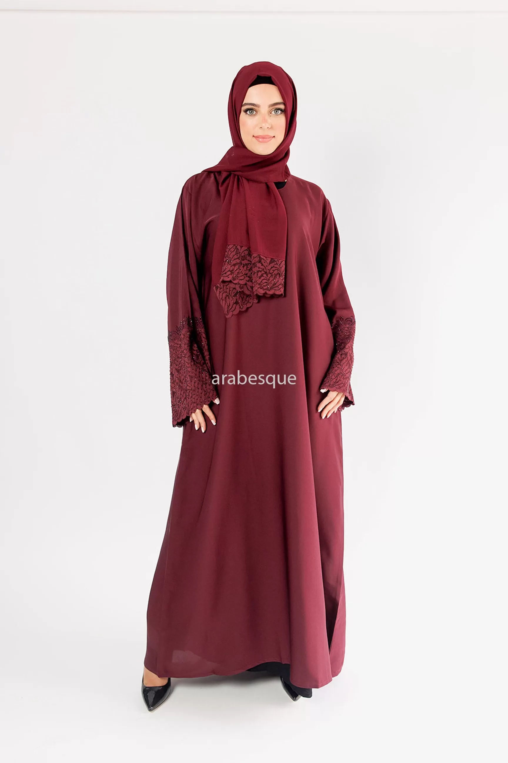 Hanifa Maroon Abaya