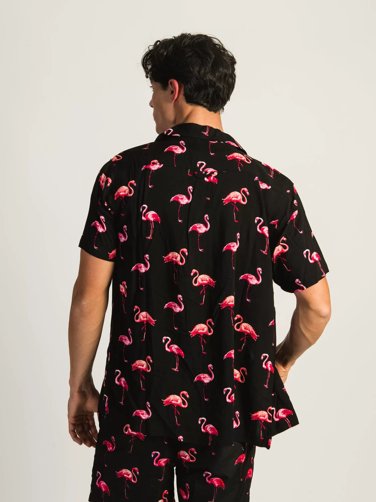 ISLAND HAZE FLAMINGO SHORT SLEEVE WOVEN