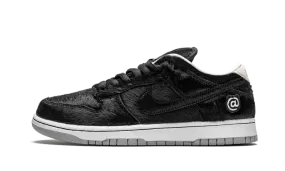 Nike SB Dunk Low BE@RBRICK Medicom Toy