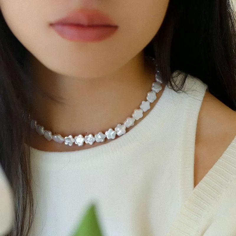 Petal Baroque Pearl Chocker