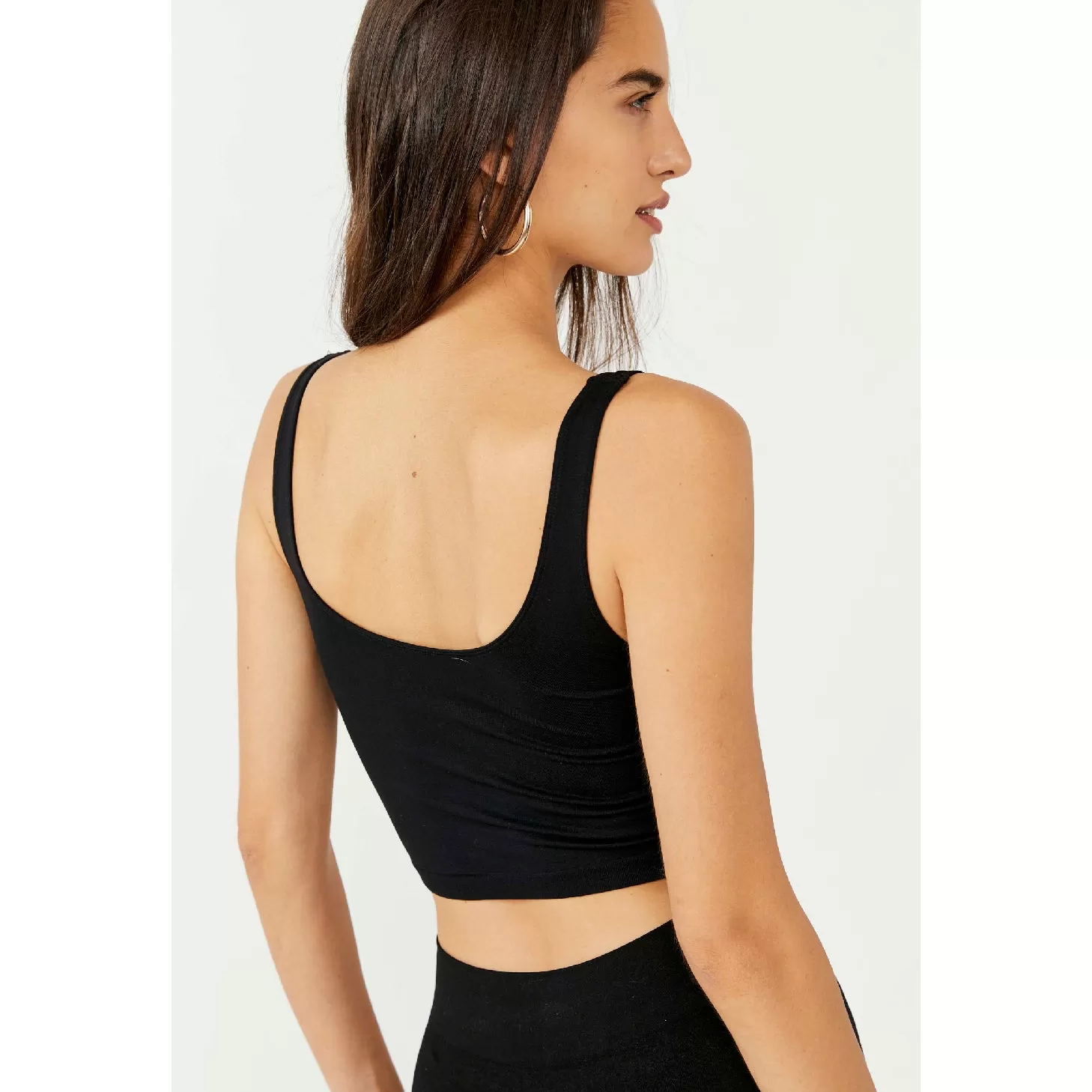 Scoop Neck Crop - Black