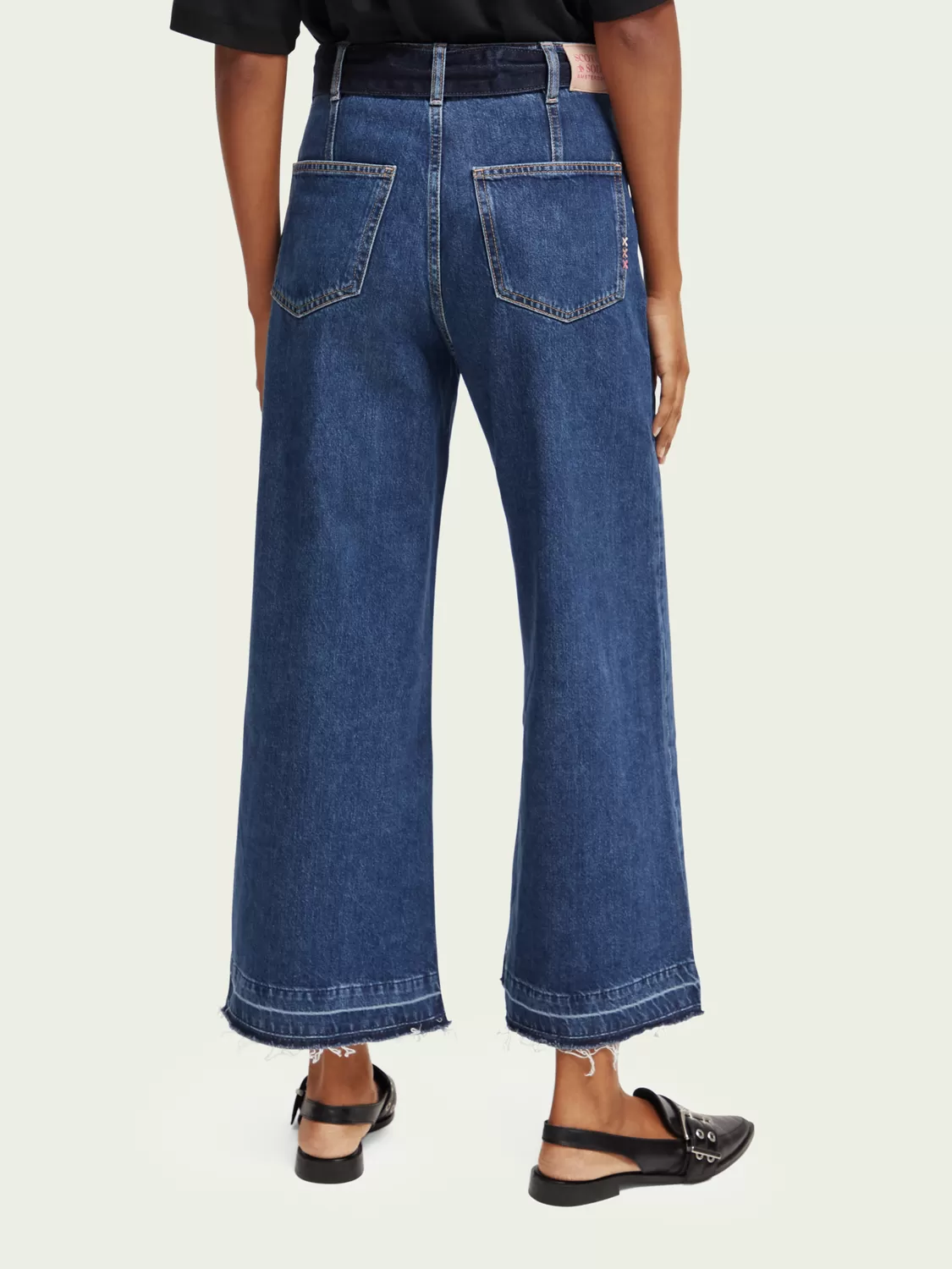 The Wave Cropped Flare Jeans