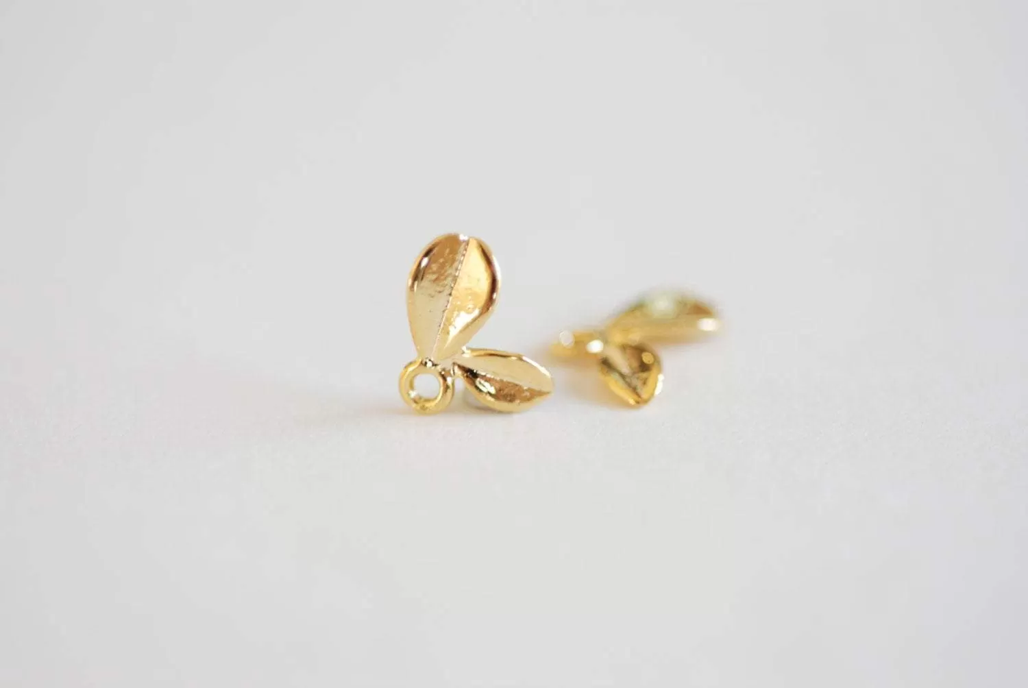 Vermeil Wholesale Shiny Gold Flower Petal Charm- 18k plated over Sterling Silver Daisy Calla Lilly Flower Petal Drop, Stamping Flower Charm DIY