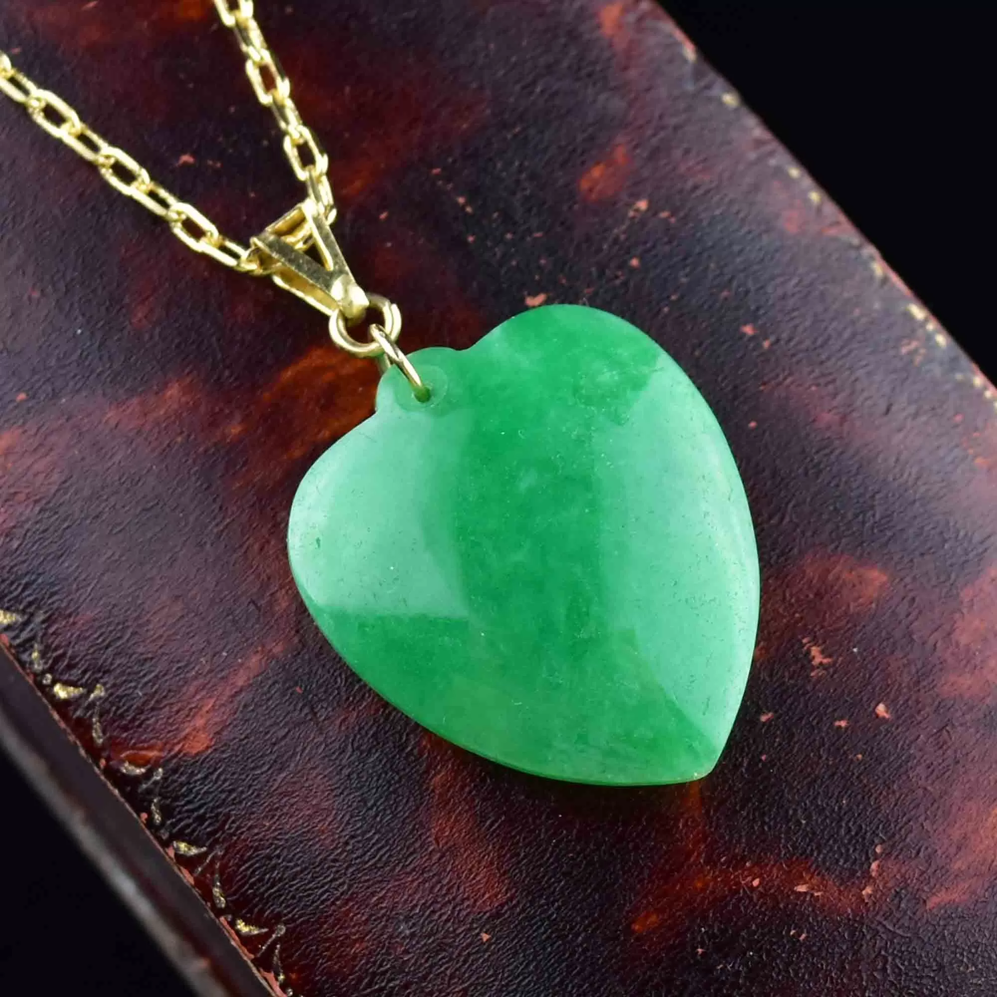 Vintage Carved Jade Heart in 18K Gold